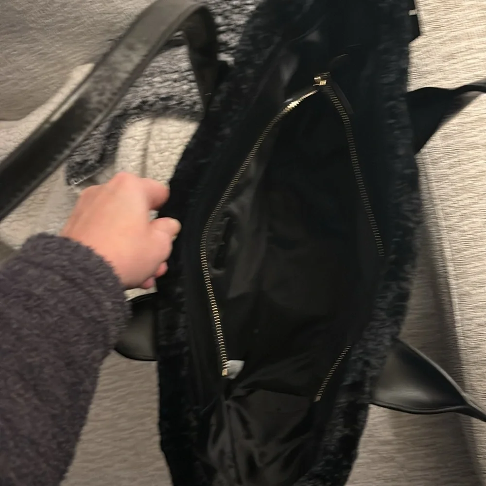 Kate Spade -Jett Faux Shearling Tote